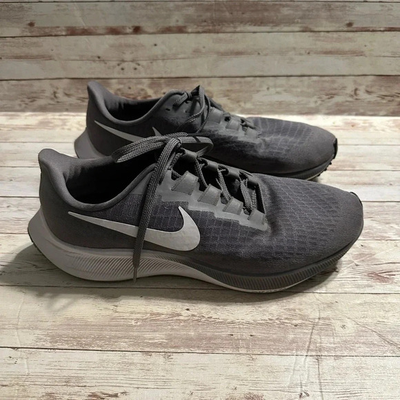 Nike Running Shoe Men’s Size 8.5 Gray - Picture 3 of 9